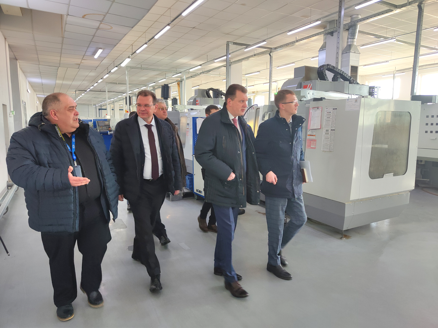 Представители холдинга "Швабе" посетили ОАО "ММЗ имени С.И.Вавилова - управляющая компания холдинга "БелОМО"